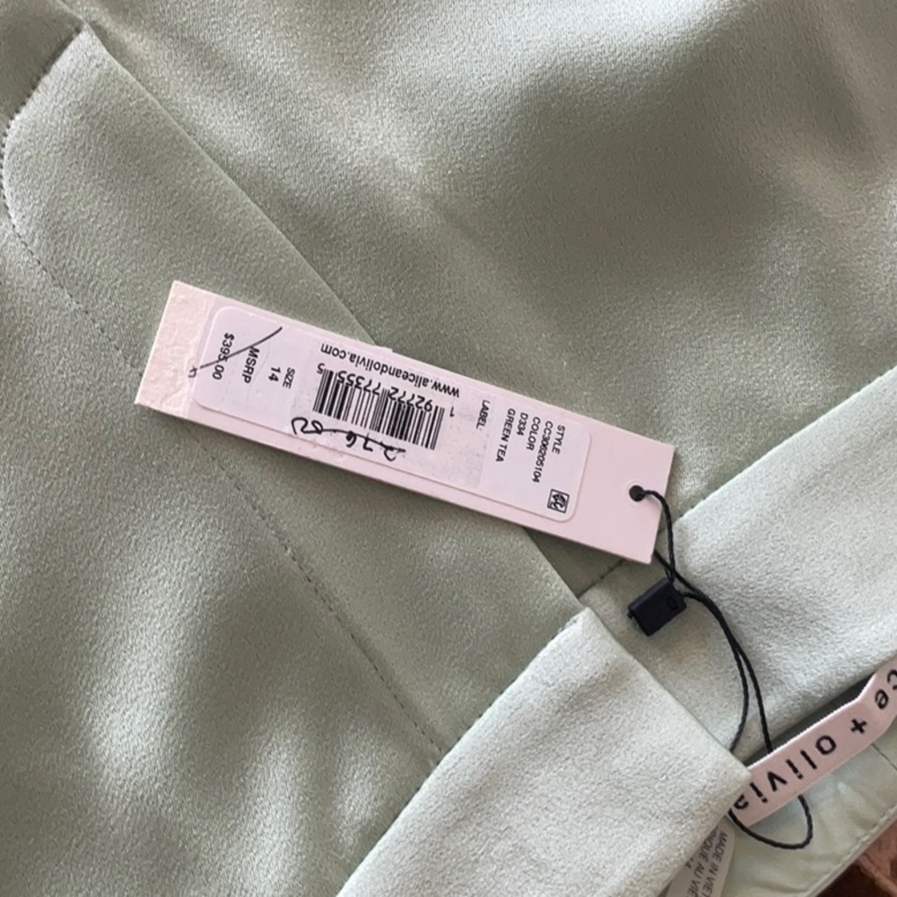 Alice + Olivia Deanna Stretch Cotton Satin
Bootcut Pants Color Green Tea size 14 - Picture 7 of 13
